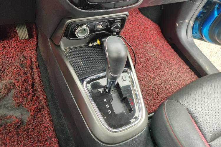 Used CHANGAN CS15 2016 1.5L Automatic Fashion Edition
