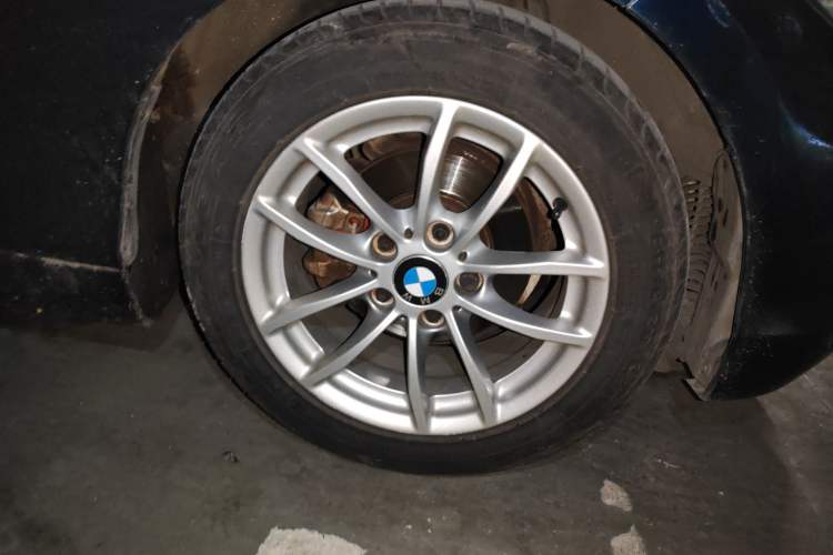 Used BMW 1 Series 2016 118i Leading Model Right Front Wheel Hub