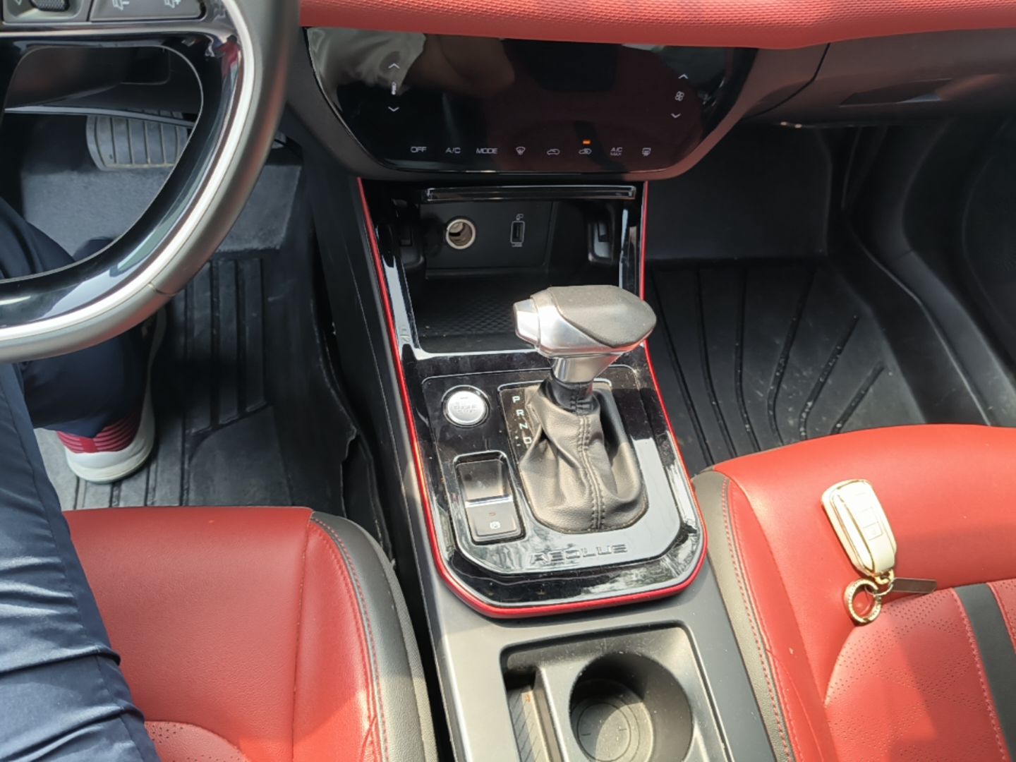 Dongfeng Aeolus Yixuan 2021 230T Automatic Hunter Edition — снимка 16