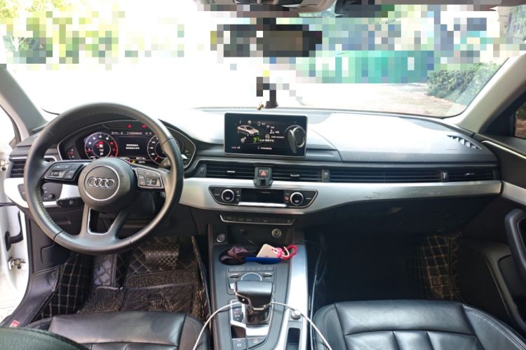 Used Audi A4L 2018 30th Anniversary Edition 40 TFSI Fashion Model
