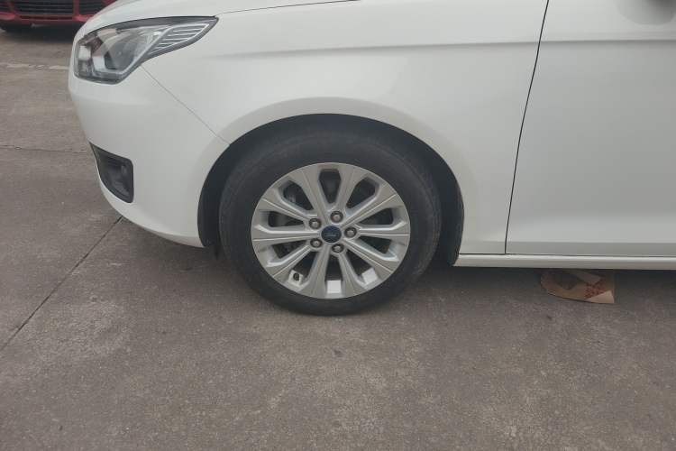 Used Ford Escort 2017 Happy Edition 1.5L Manual Fashion Model