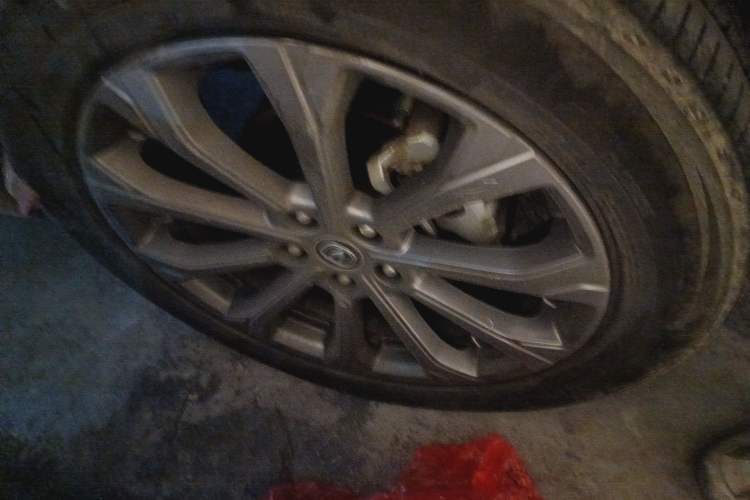 Used CHANGAN CS75 2023 Enjoy Edition 1.5T DCT Prestige Version Right Front Wheel Hub