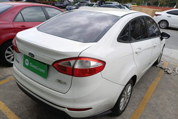 Used Ford Fiesta 2013 Sedan 1.5L Manual Fashion Edition Rear Right 45 Deg