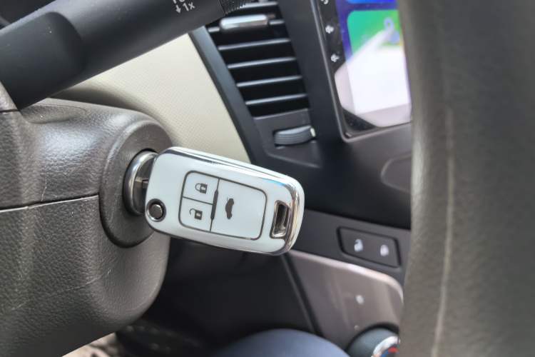 Used Chevrolet Cruze 2015 1.5L Classic SE AT Vehicle Key