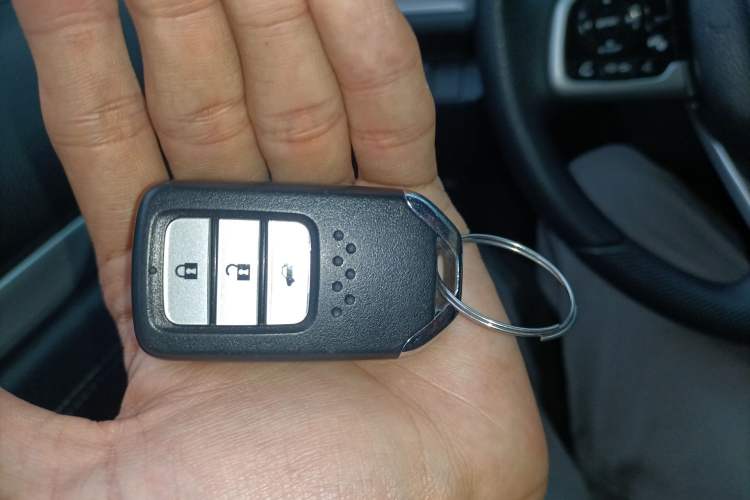 Used Honda Civic 2019 220TURBO Manual Jinkong Edition China V Emission Standard Vehicle Key