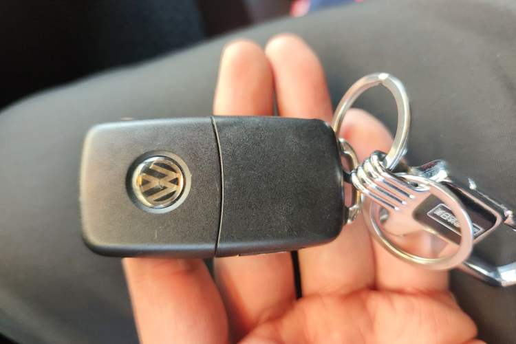 Used Volkswagen Caravelle 2018 2.0 TSI 4x4 Luxury Edition 7-Seater