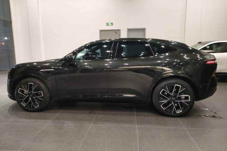 Used Avatr 11 2025 Ultra Extended-Range Edition
