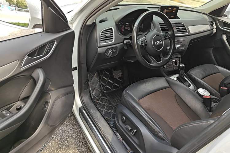 Used Audi Q3 2017 30 TFSI Fashion Model