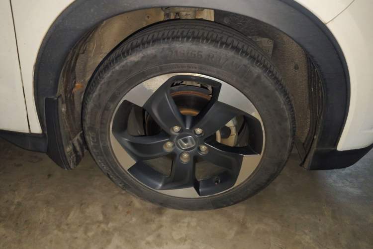 Used Honda Vezel 2017 1.8L CVT Front-Wheel Drive Pioneer Edition
