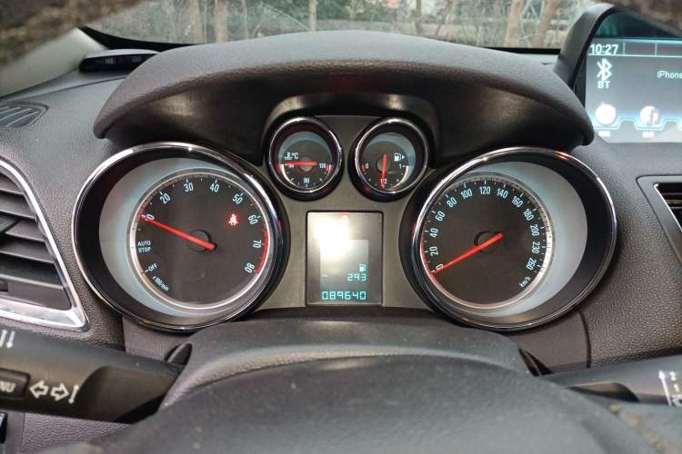 Used Buick Encore 2015 1.4T Automatic Two-Wheel Drive Urban Elite Version