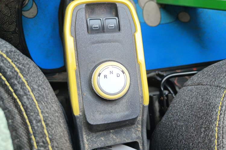 Used Chery QQ Ice Cream 2022 170km Sundae Phosphate Lithium-Ion