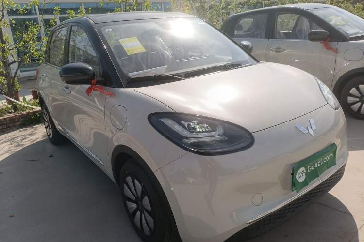 Used Wuling Bingo 2025 333 km Enjoyment Version Front Right 45 Deg