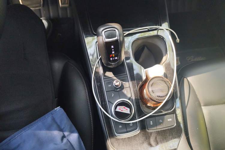 Used Cadillac XT4 2018 28T Two-Wheel Drive Luxury Sport Model
