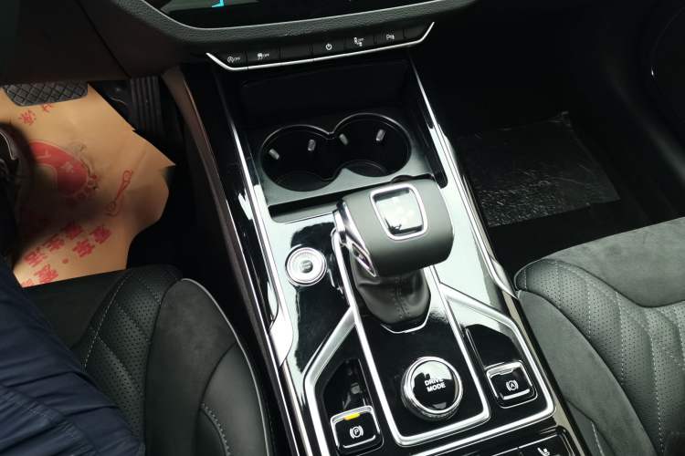 Used Hongqi HS5 2022 Revised Version 2.0T Smart Connect Flagship Edition
