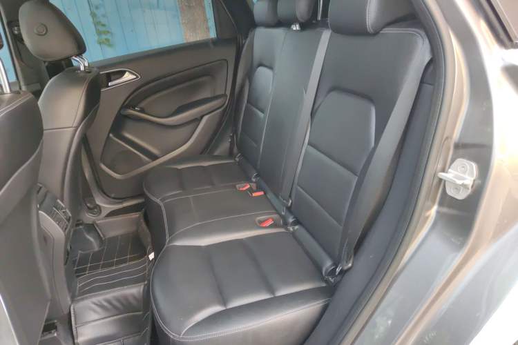 Used Mercedes-Benz B-Class 2015 B 200 Fashion Model
