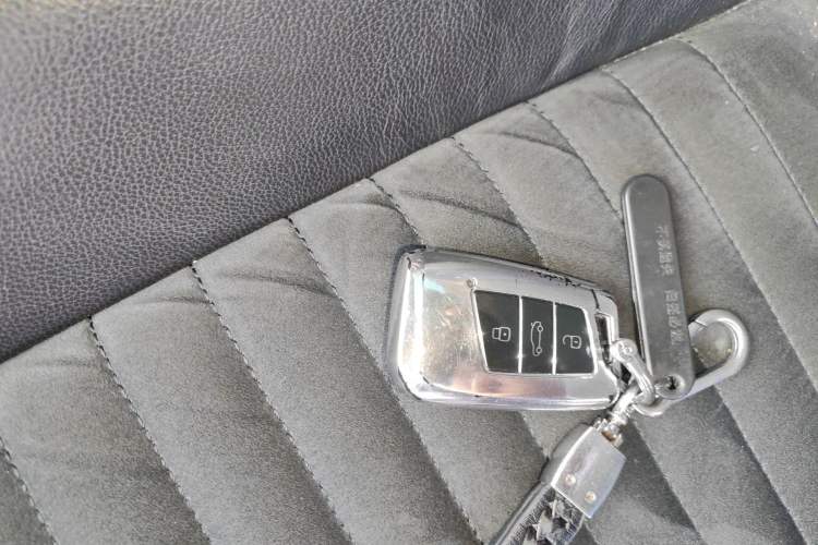 Used Volkswagen Magotan 2018 330TSI DSG Luxury Model Vehicle Key