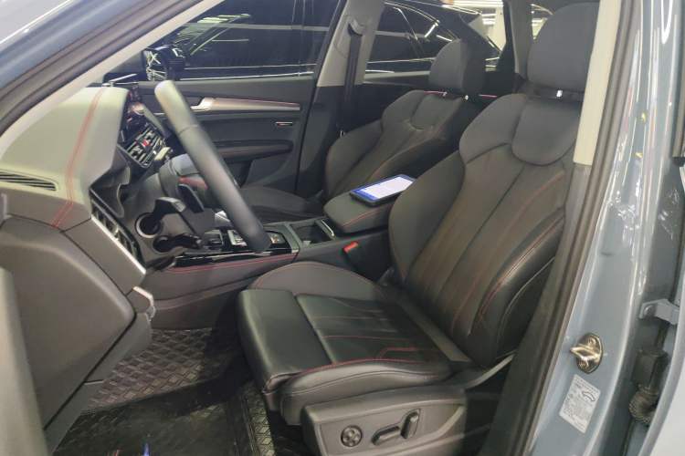 Used Audi Q5L 2022 40T RS Package Performance Model
