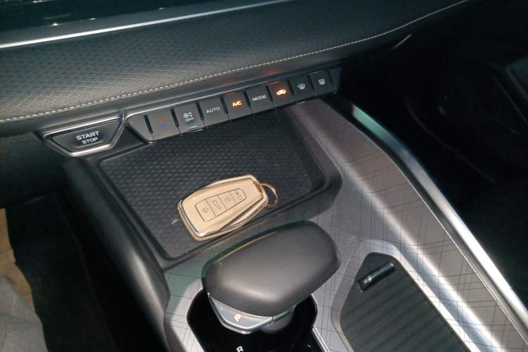 Used Geely Auto Preface 2021 2.0TD Luxury Version
