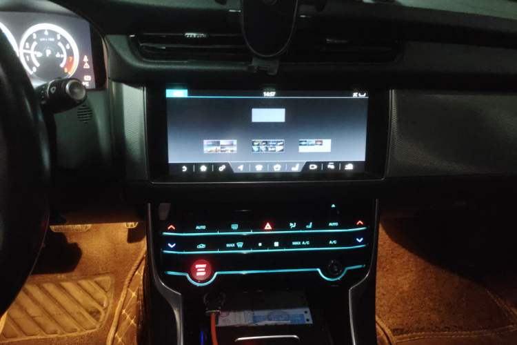 Used Jaguar XFL 2018 XFL 2.0T 250 PS Luxury Edition