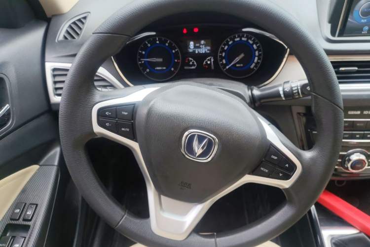 Used CHANGAN Alsvin V7 2015 1.6L Manual Enjoyment Model China IV Standard Steering Wheel
