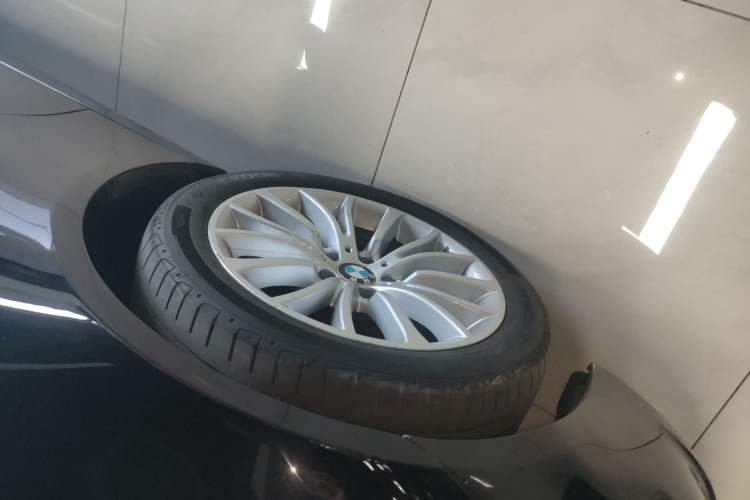 Used BMW 5 Series 2014 525Li Luxury Design Package