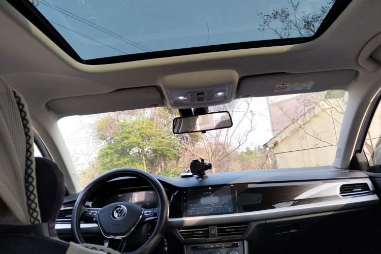 Used Volkswagen Lavida 2021 1.5L Automatic Comfort Edition
