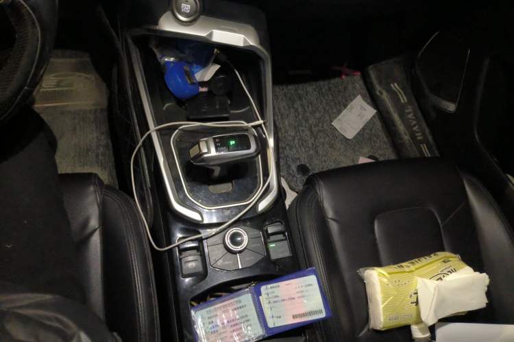 Used Haval H6 2017 Red Label 2.0T Automatic Two-Wheel Drive ZhiShang Model