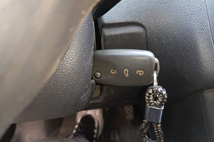 Used Volkswagen Polo 2011 1.4L Automatic ZhiShang Version Vehicle Key