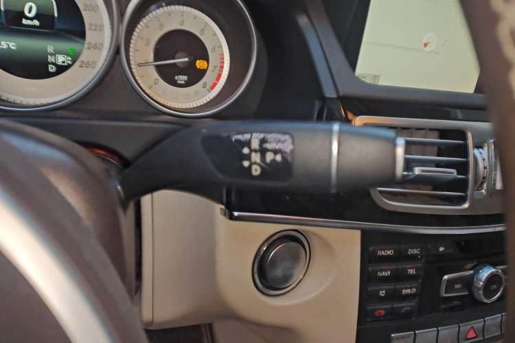 Used Mercedes-Benz E-Class 2015 E 260 L Sport & Fashion Model