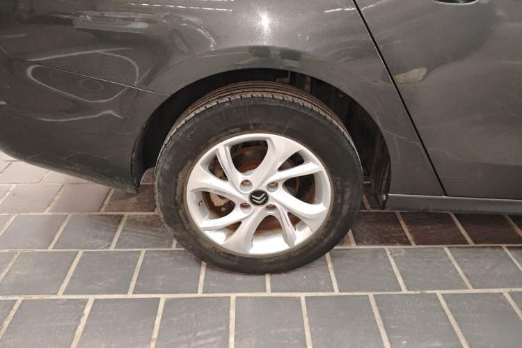 Used Citroen Elysee 2016 1.6L Automatic Fashion Model Exterior 5