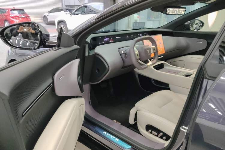 Used Avatr 12 2023 650 Three-Laser Four-Wheel Drive Performance Edition Driver Seat
