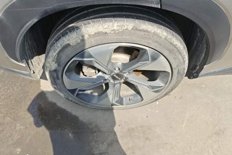 Used AION V 2022 Plus 80 Executive Edition Ternary Lithium Right Rear Wheel Hub