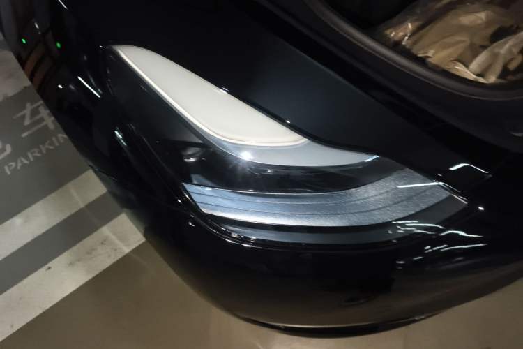 Used Tesla Model Y 2023 Rear-Wheel-Drive Version Right Front Headlight