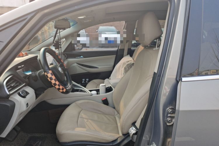 Used Buick GL6 2018 18T 6-Seater Elite Model Left Front Seat