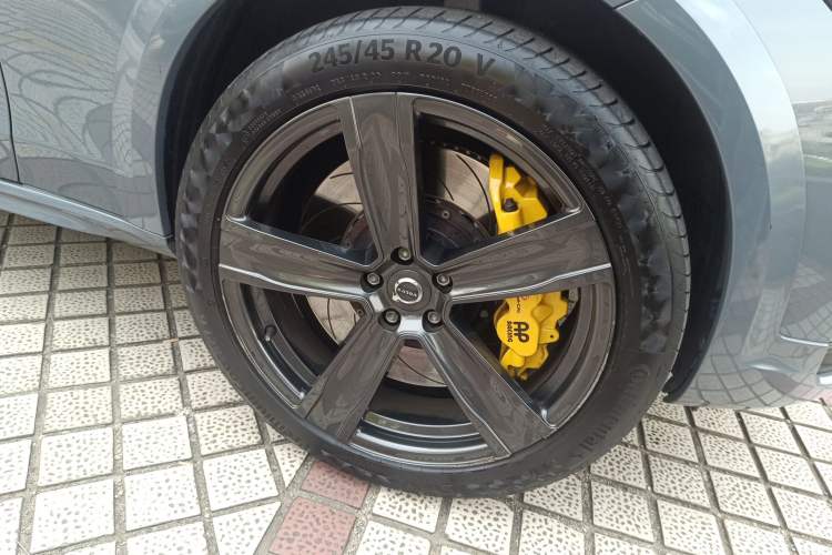 Used Volvo V90 2022 Cross Country B5 AWD Smart Range Edition