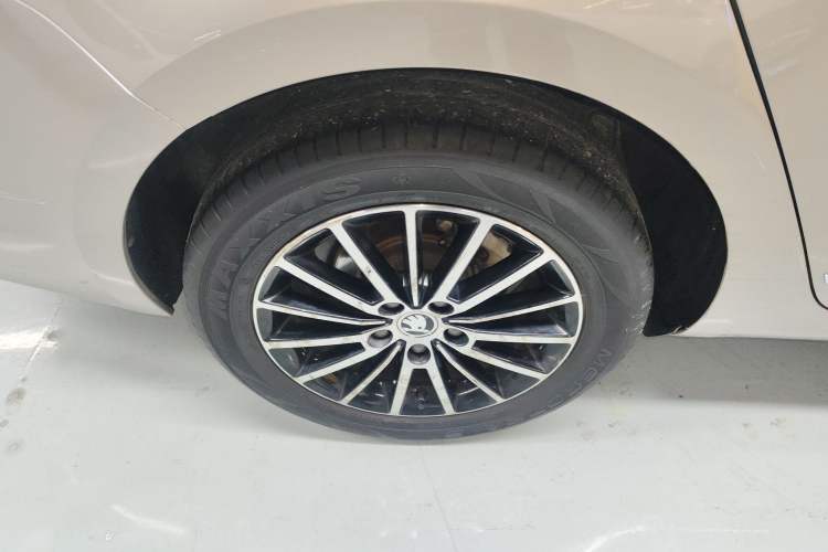 Used Skoda Octavia 2019 TSI230 DSG SmartDrive Luxury Edition China VI