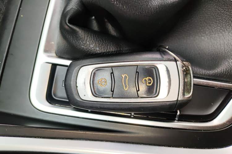 Used Geely Auto Vision X3 2020 1.5L CVT Luxury Model
