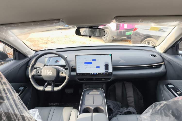 Used ARCFOX T1 2025 Model 425 PRO
