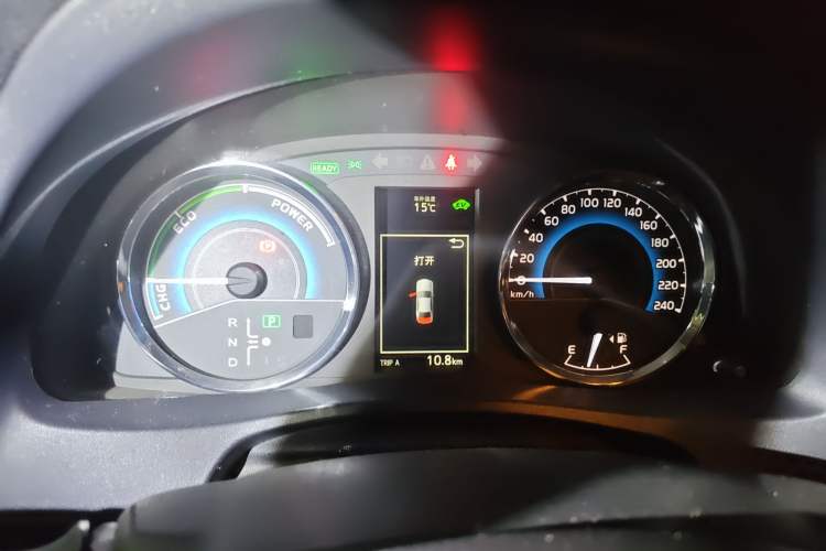 Used Toyota Levin 2017 Revised Dual-Engine 1.8H GS E-CVT Elite Sunroof Version China V Standard