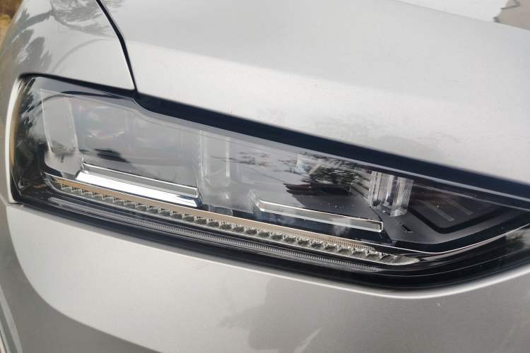 Used Wey VV7 2017 2.0T Flagship Model
