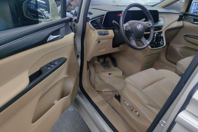 Used Buick GL8 2021 ES Land Cruiser 653T Luxury Edition Driver Seat