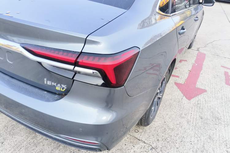 Used Roewe i6 MAX New Energy 2023 EV 420 Skyroof Special Edition
