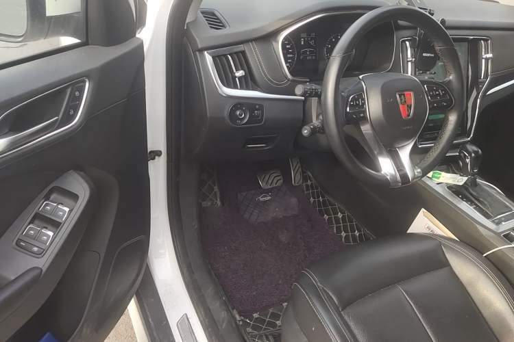 Used Roewe RX5 2016 20T Two-Wheel Drive Automatic Internet Smart Edition Driver Seat