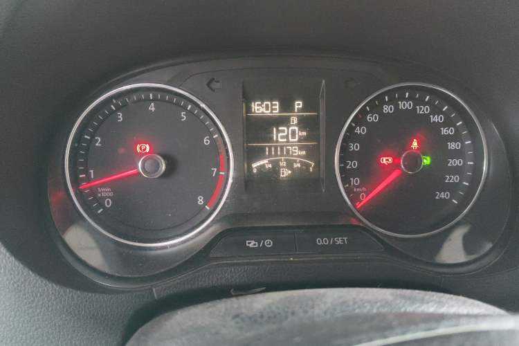 Used Volkswagen Polo 2016 1.6L Automatic Comfort Model
