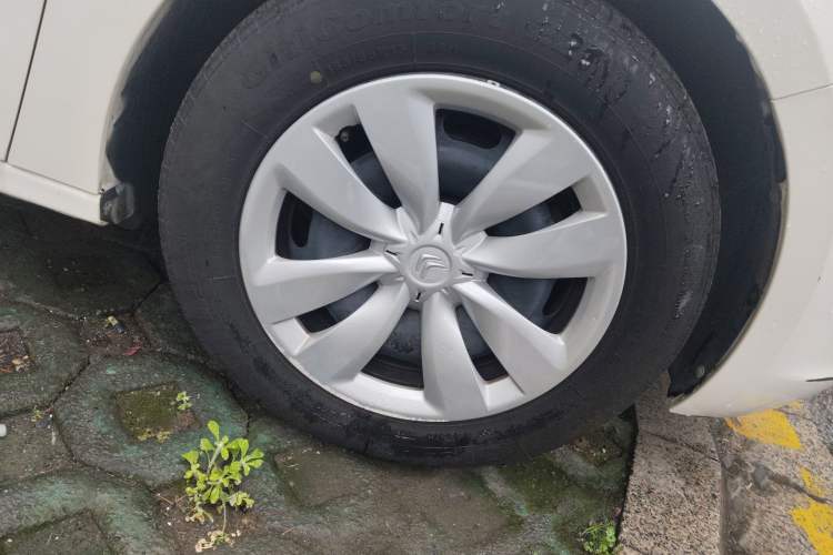 Used Citroen Elysee 2016 1.6L Manual Fashion Edition Right Front Wheel Hub