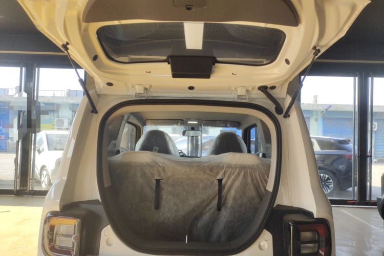 Used Geely Galaxy Panda 2025 210 km – Yuanqi Bear
