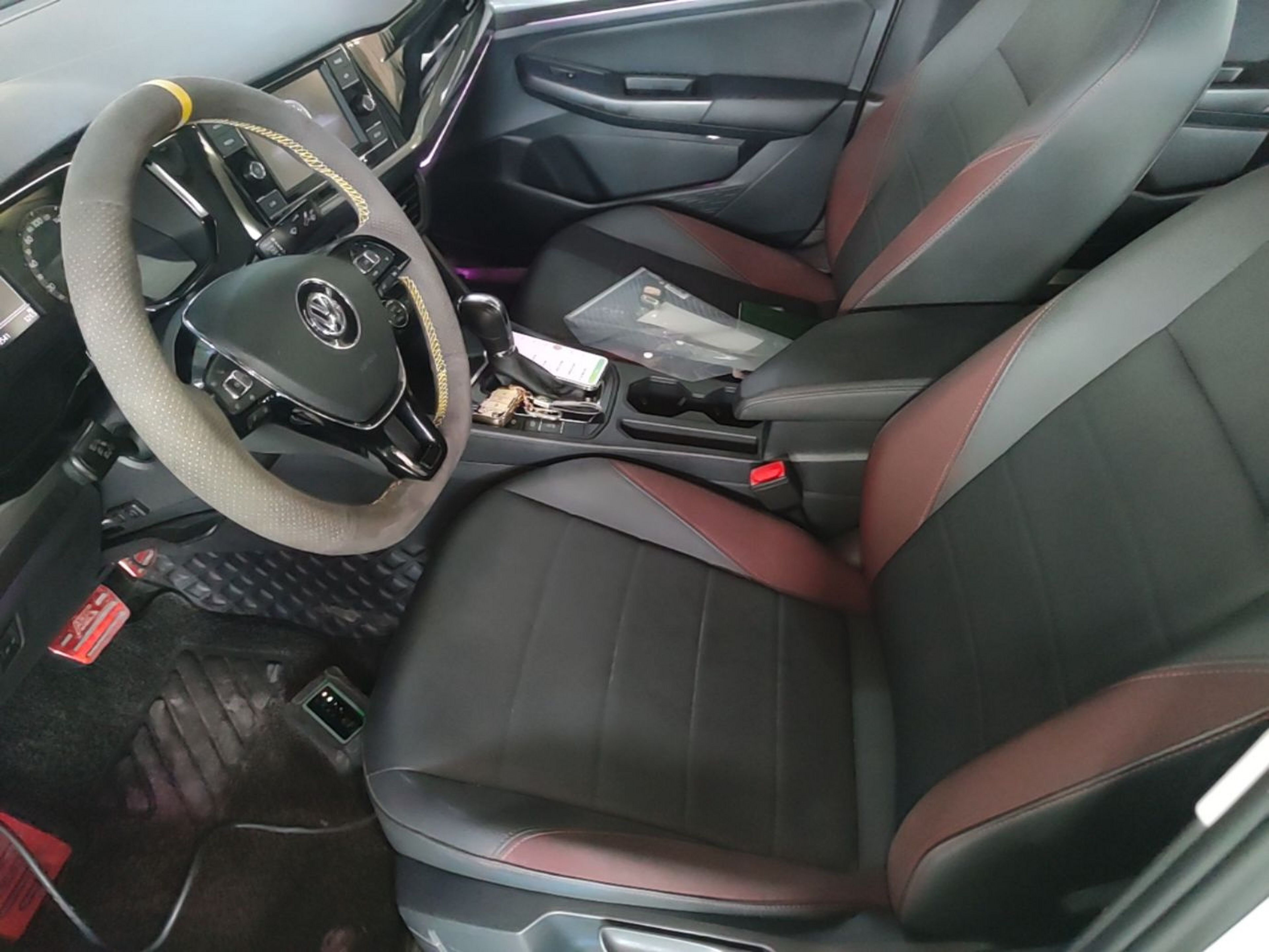Interior delantero