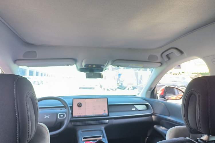 Used XPeng G6 2023 580 Long-Range Pro Headliner