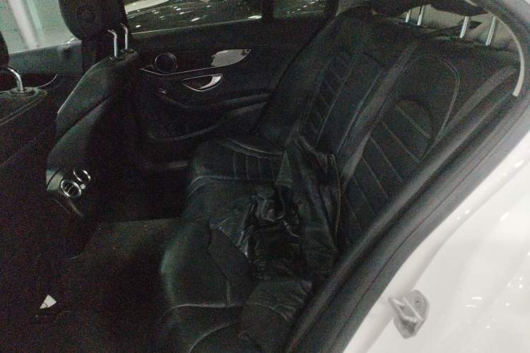 Used Mercedes-Benz C-Class 2015 Facelift C 180 L