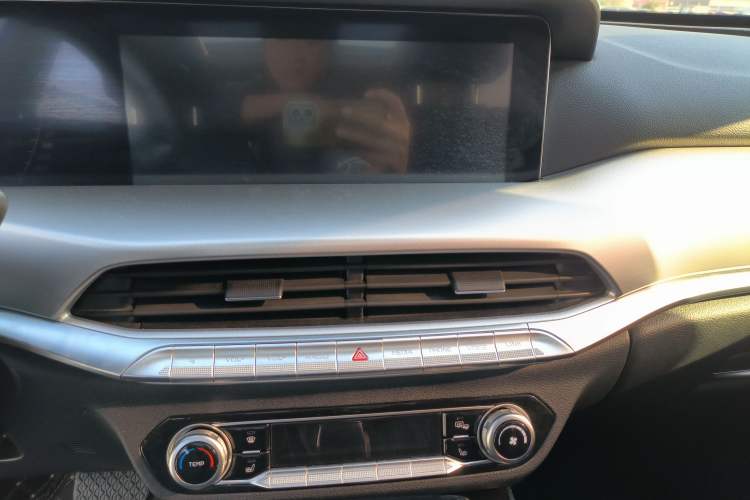 Used Bestune T77 2023 1.5T Automatic Luxury Model